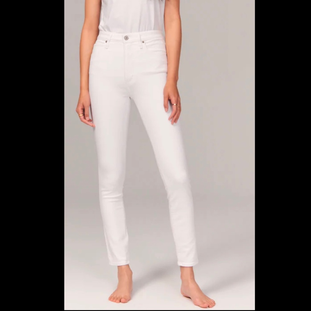 Abercrombie The Super Skinny High Rise jeans in white, size 30 (short)